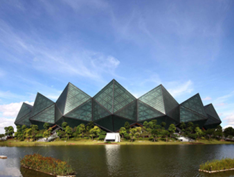 深圳市世界大學(xué)生運動(dòng)會(huì )體育中心